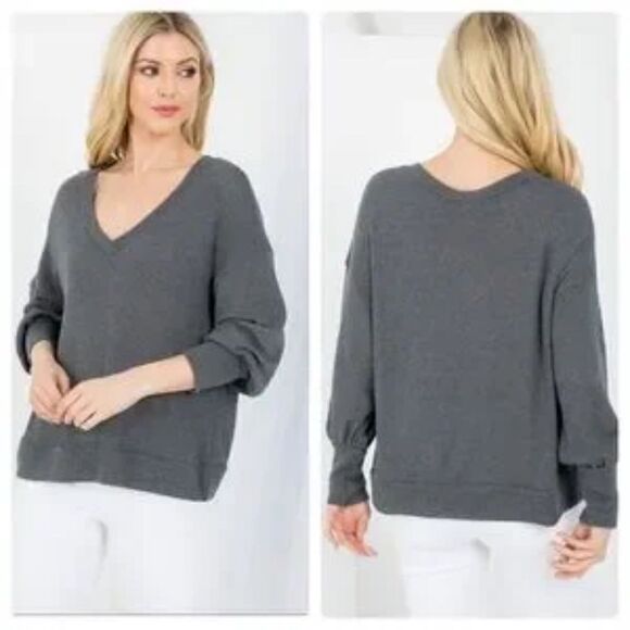 Charcoal V-neck cuffed sleeve waffle top - Picture 2 of 6